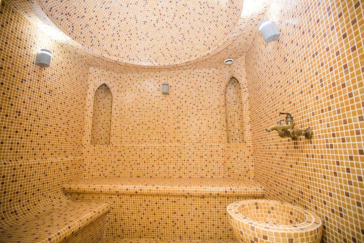Hotel Grand Capital Tashkent Bagian luar foto