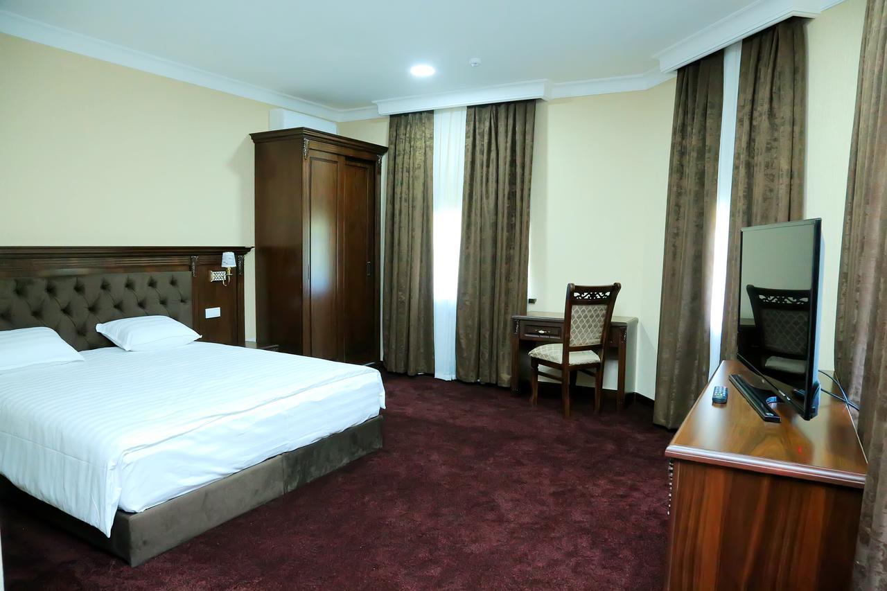 Hotel Grand Capital Tashkent Bagian luar foto