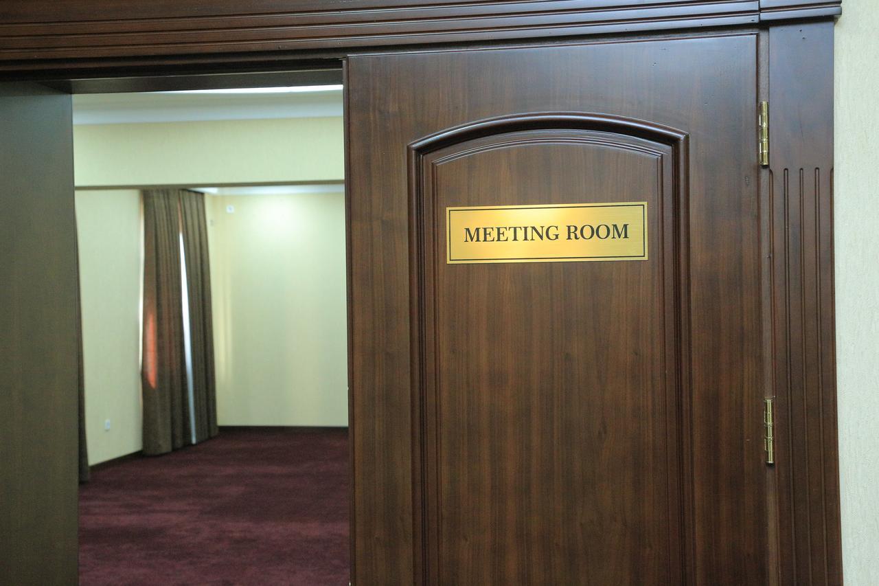 Hotel Grand Capital Tashkent Bagian luar foto