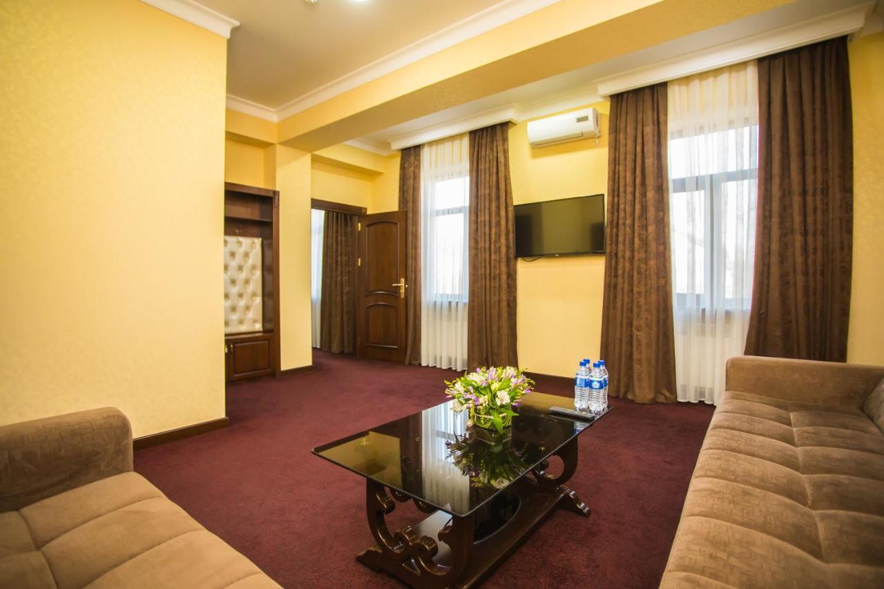 Hotel Grand Capital Tashkent Bagian luar foto